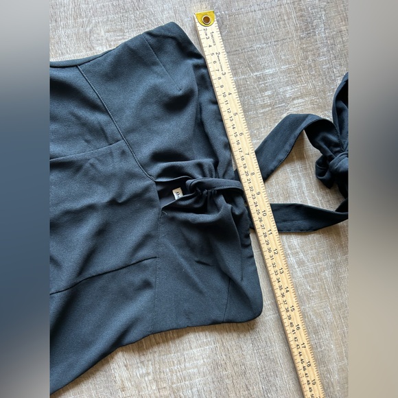 Abercrombie & Fitch Y2K Halter Dress S P Black Knot Cutout Mini Date NWT $99 - Picture 9 of 10